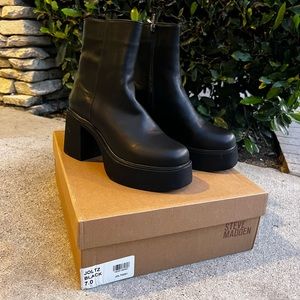 Joltz Chunky Steve Madden boots
